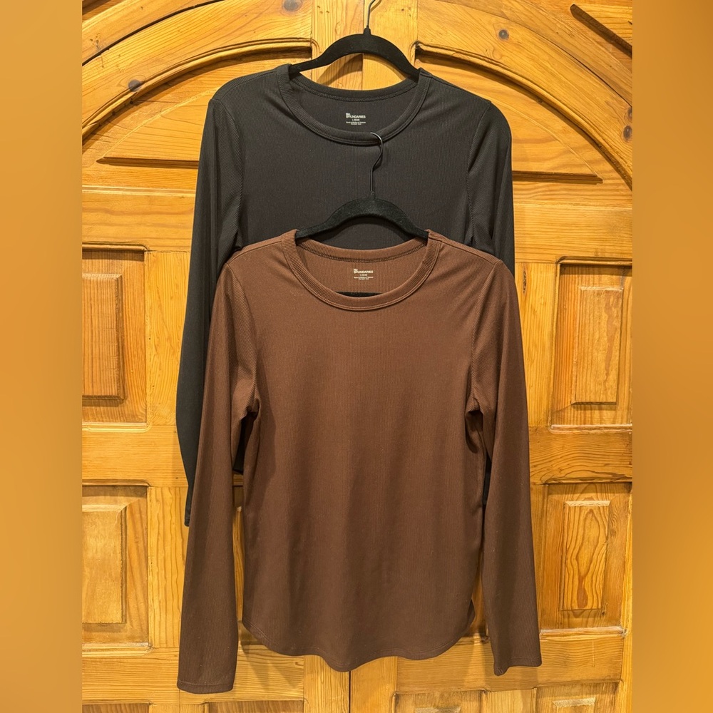 No Boundaries Black and Brown Long Sleeve Tops. New! Never Been Worn!